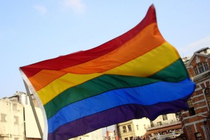 Bandera LGBT, imagen de referencia