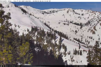 Captura de pantalla del estado de la nieve en Palisades Tahoe (California)