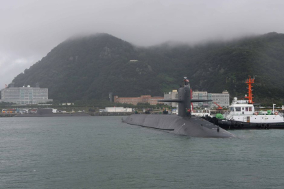 El submarino USS Kentucky atraca en el puerto surcoreano de Busan.