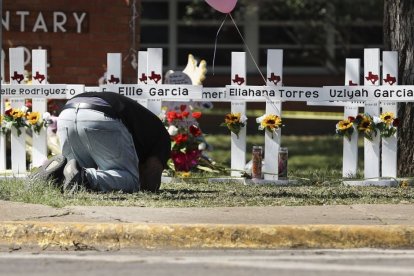 Homenaje tras el tiroteo en Uvalde, Texas.