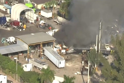 Florida: al menos dos muertos y cuatro heridos por una explosión en una zona industrial de Medley.