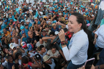 Enormes filas, patriotismo y movilización en todo el mundo: así transcurrieron las primarias de la oposición venezolana