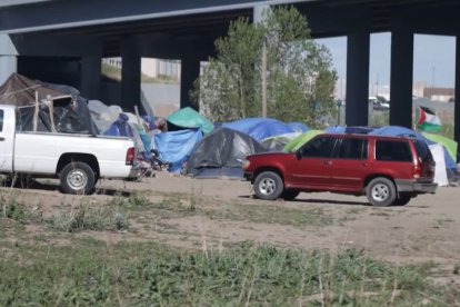 Campamento de migrantes en Denver