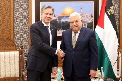 Palestinian Authority President Mahmoud Abbas (R) meets with US Secretary of State Antony Blinken in Ramallah in West Bank, on January 31, 2023.