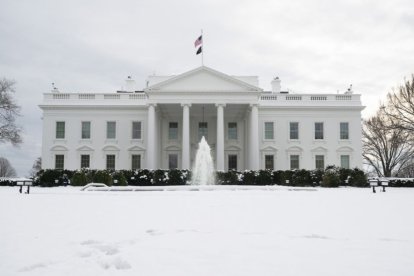Los jardines de la Casa Blanca, nevados. 17 de enero de 2024.