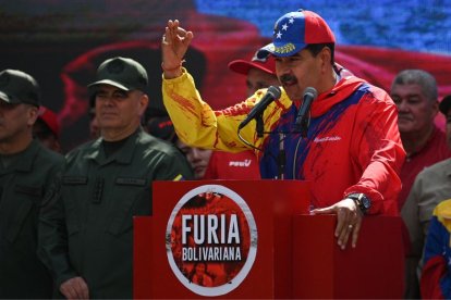 Disidencia cero: el chavismo presenta una draconiana “ley contra el fascismo” para silenciar por completo la crítica dentro y fuera de Venezuela