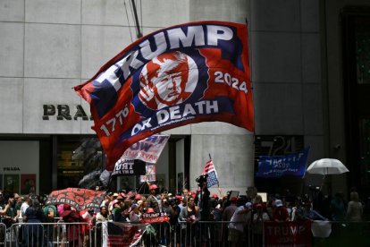 Algunos votantes "anti-Trump" dicen que votarán por el expresidente para "salvar la democracia" tras el veredicto de culpabilidad en Manhattan