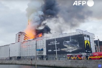 Incendio en el edificio de la Bolsa de Copenhague