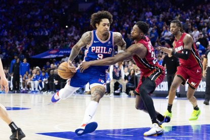 Los Philadelphia 76ers avanzan a los Playoffs de la NBA 2024 tras derrotar a los Miami Heat. 18 de abril de 2024.