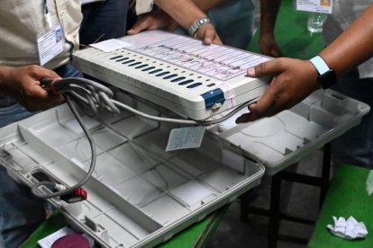 India realiza las elecciones más grandes del mundo