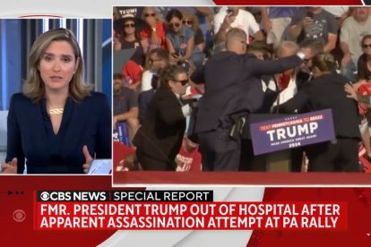 Captura de pantalla de CBS News cubriendo el "aparente atentado" contra Donald Trump