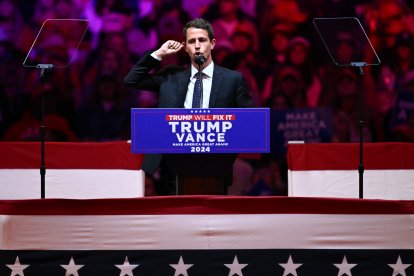 Elecciones Presidenciales 2024 | El cómico Tony Hinchcliffe, en el mitin de Trump en el Madison Square Garden