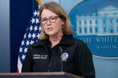 Deanne Criswell, directora de FEMA