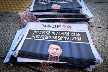 Periódicos surcoreanos después de la crisis provocada por Yoon Suk Yeol