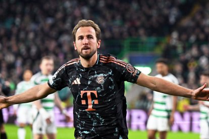 Harry Kane celebra su gol frente al Celtic