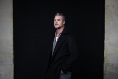 Eric Dane durante una sesión de fotos