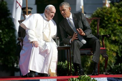 Barack Obama se entrevista con el papa Francisco