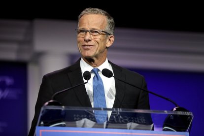 Thune en la Republican Jewish Coalition de 2023/ Gage Skidmore