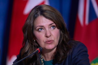 Danielle Smith, Primer Ministro de Alberta