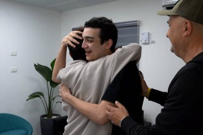 Edan Alexander se reúne con su familia tras 584 días como rehén de Hamás
