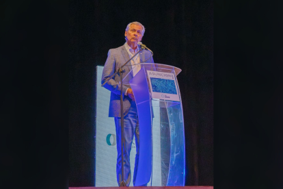 Orlando Salazar, CEO de VOZ, durante el Foro Madrid en Asunción, Paraguay