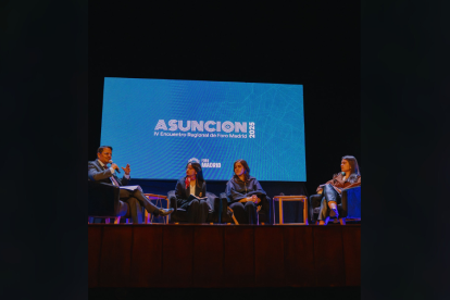 Panel sobre la situación política en Colombia en el Foro Madrid en Asunción, Paraguay