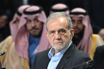 Masoud Pezeshkian, en una asamblea