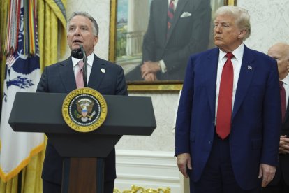 The special envoy for the Middle East, Steve Witkoff, with President Donald Trump.