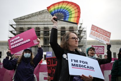 Planned Parenthood supporters at the gates of the Supreme Court