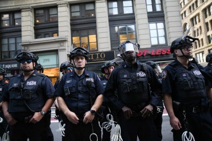 Miembros del Grupo de Respuesta Estratégica (SRG) de la Policía de Nueva York