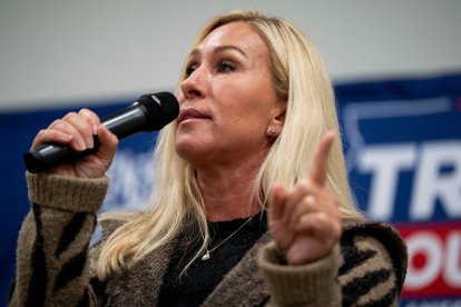 La representante Marjorie Taylor Greene, republicana por Georgia, habla en un evento MAGA de Trump Iowa en Keokuk, Iowa, el 4 de enero de 2024.