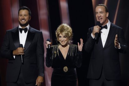 Jeannie Seely, durante una gala