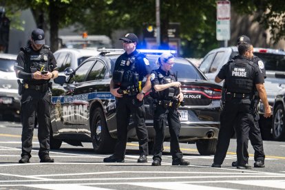 Agentes del Servicio Secreto y del Departamento de Policía de Parques, en Washington DC
