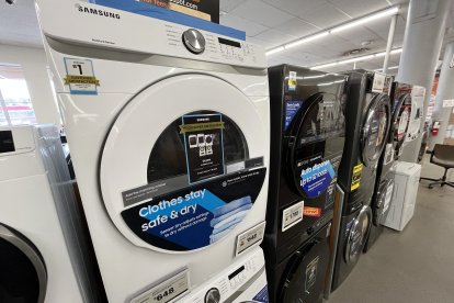 Lavadoras de ropa en Virginia/ Saul Loeb