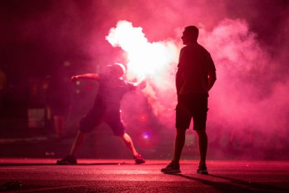 Enfrentamientos entre manifestantes y policías en Belgrado, Serbia