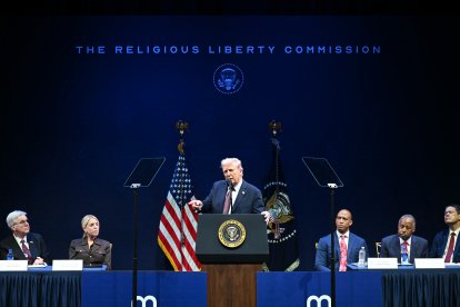 El presidente habla en el Museo de la Biblia de Washington.
