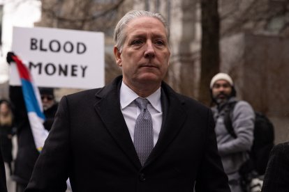 Former FBI agent Charles McGonigal leaves Manhattan Federal Court in New York