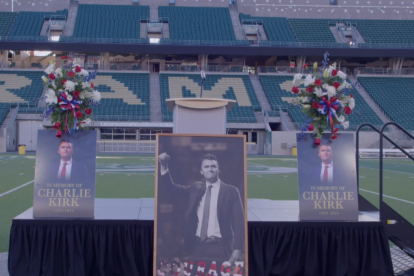 Homenaje a Charlie Kirk en la Universidad Estatal de Colorado