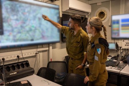 IDF strengthening Defense Along the Contact Line 

In recent days, the Commanding Officer of the Northern Command, MG Ori Gordin, together with the Commander of the 36th Division, BG Moran Omer, the Commander of the 98th Division, BG Guy Levy, and the Commander of the 91st Division, BG Shai Klepper, have been approving plans for the coming days at the Northern Command.

As part of increasing readiness for combat, IDF soldiers from the 188th Brigade have been conducting training near the northern border and at the command's headquarters. Additionally, community defense units have been conducting drills to respond to various scenarios.
Israel, 30th September 2024



EDITORIAL USE ONLY MANDATORY CREDIT - 'ISRAELI DEFENSE FORCES / HANDOUT' - NO MARKETING NO ADVERTISING CAMPAIGNS - DISTRIBUTED AS A SERVICE TO CLIENTS
//04SIPA_SIPA.41076/Credit:IDF/GPO/SIPA/2410010911