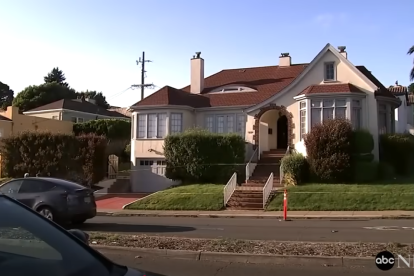 Fachada de la casa en San Francisco