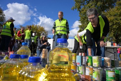 Campaña de recolección de alimentos antes de que expire el programa SNAP