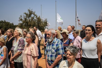 Afrikáners en un acto conmemorativo a Charlie Kirk