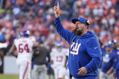Brian Daboll, durante un juego de los New York Giants. Octubre de 2025