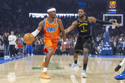 Shai Gilgeous-Alexander (Oklahoma City Thunder), frente a los Golden State Warriors