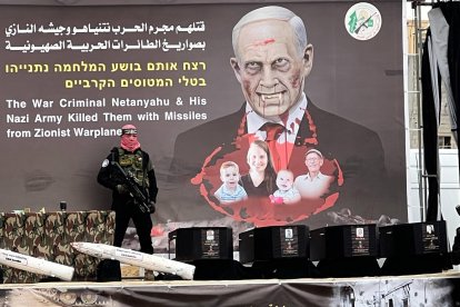 20 de febrero de 2025: Hamás entrega los cuerpos de cuatro cautivos israelíes a la Cruz Roja en Bani Suhaila.