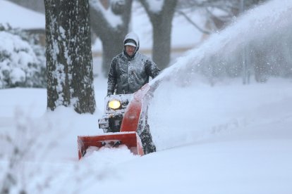 Imagen de archivo de una tormenta de invierno en Michigan