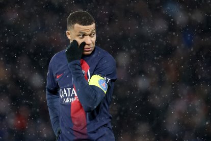 (Archivos) El exjugador del PSG Kylian Mbappe