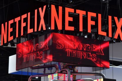 El stand de Netflix anuncia la cuarta temporada de "Stranger Things"