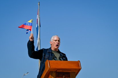El dictador cubano Miguel Diaz-Canel tras la captura de Maduro