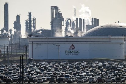 Refinería de petróleo de PEMEX